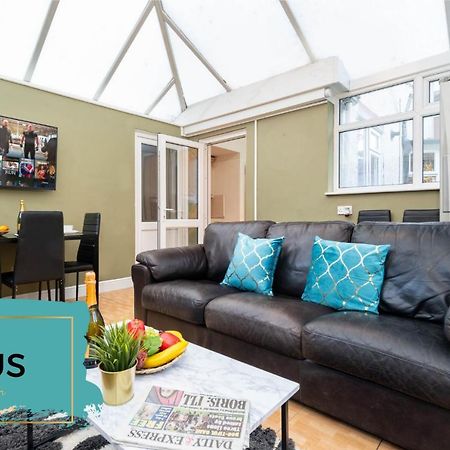 Northfield Large 4 Bedroom House - Top Rated - Off-Street Parking - Garden - Sleeps 9 - Contractors - Groups - Pool Table מראה חיצוני תמונה